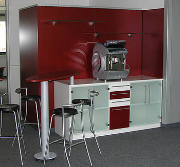 Bistromöbel Cafepoint rot mit Glasschiebetüren